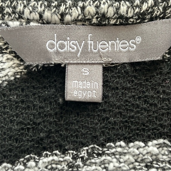 Women’s Daisy Fuentes Black White Striped Cardigan Size Small - Picture 4 of 8